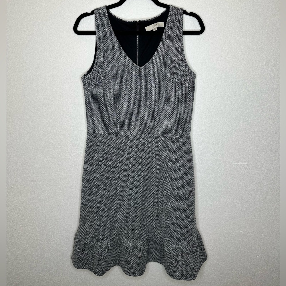Loft Gray Business Formfitting Ruffle Bottom Dress -